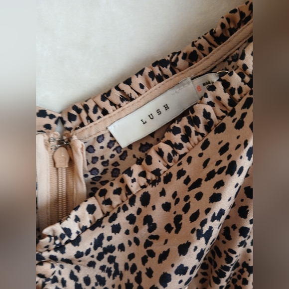 LUSH Polka Dot Print Beige Long Sleeved Mini Dress Sz Small - Picture 6 of 11